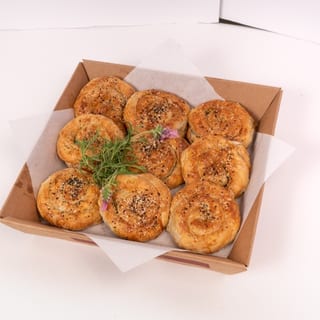 Feta Spinach Boreka Platter (9 Pieces)