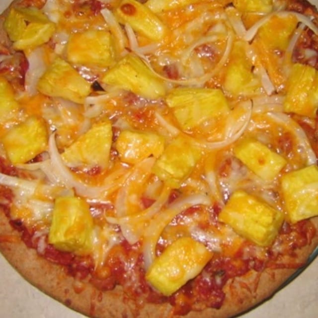 Vegan Hawaiian Pizza.